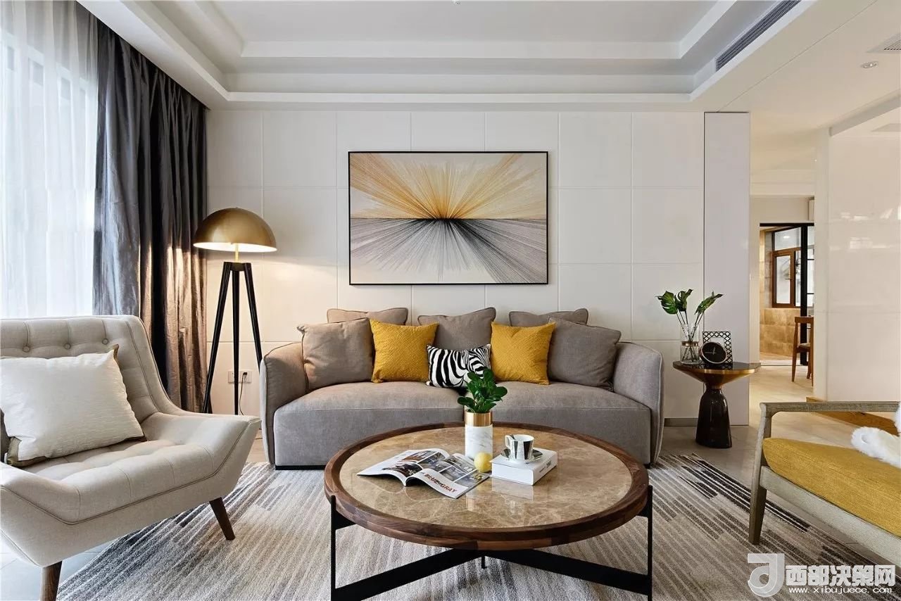 沙發(fā)背景墻選對(duì)裝飾畫，才能美了整個(gè)客廳空間！