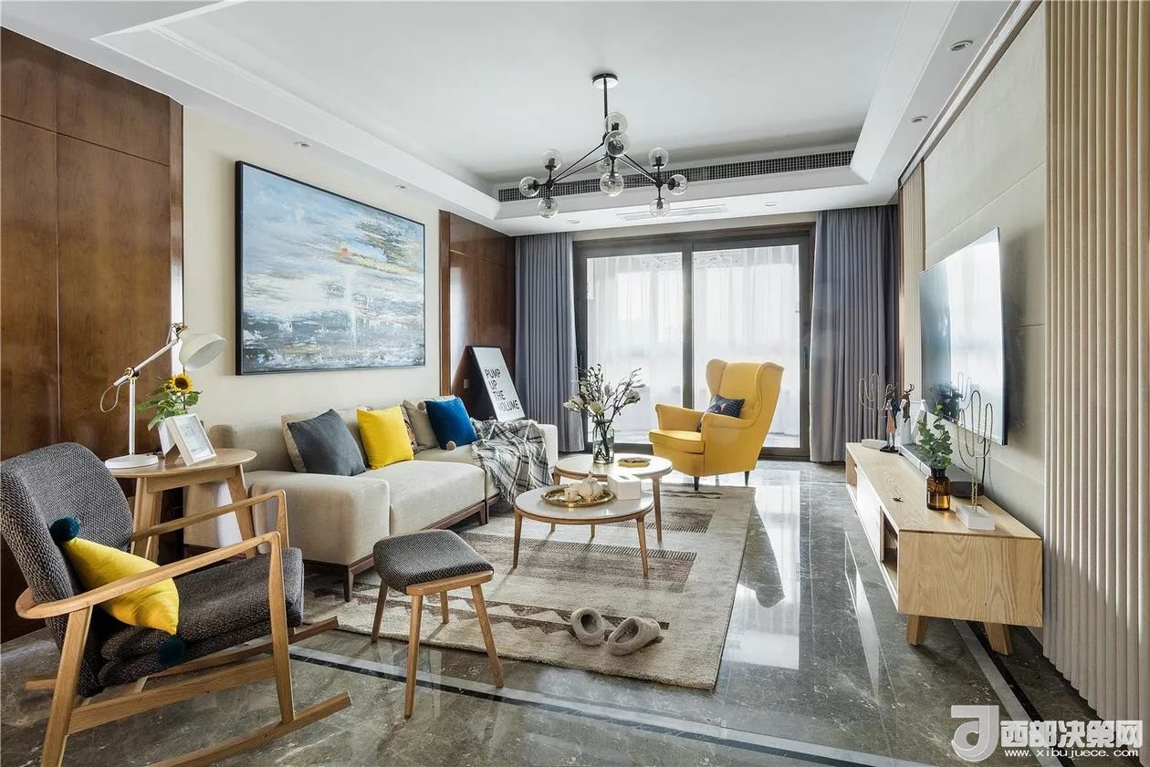 沙發(fā)背景墻選對(duì)裝飾畫，才能美了整個(gè)客廳空間！