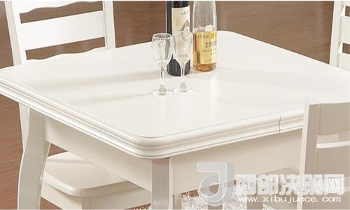 喜歡白色餐桌 但椅子該如何搭配？