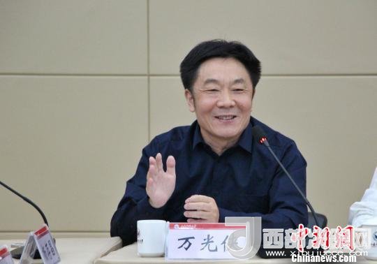 圖為山東師范大學(xué)副校長萬光俠在開幕式上發(fā)言?！≮w曉 攝