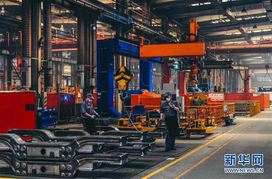 （在習近平新時代中國特色社會主義思想指引下——新時代新作為新篇章·習近平總書記關(guān)切事·圖文互動）（6）汗水的味道——記錄奮戰(zhàn)在復工復產(chǎn)一線的勞動者