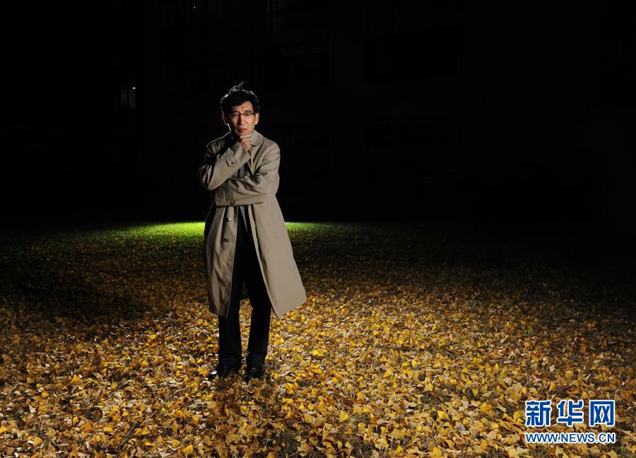 (在習(xí)近平新時(shí)代中國特色社會主義思想指引下——新時(shí)代新作為新篇章·習(xí)近平總書記關(guān)切事·圖文互動(dòng))(8)探“微觀世界” 抓“關(guān)鍵變量”——我國科學(xué)家與量子“糾纏”的故事