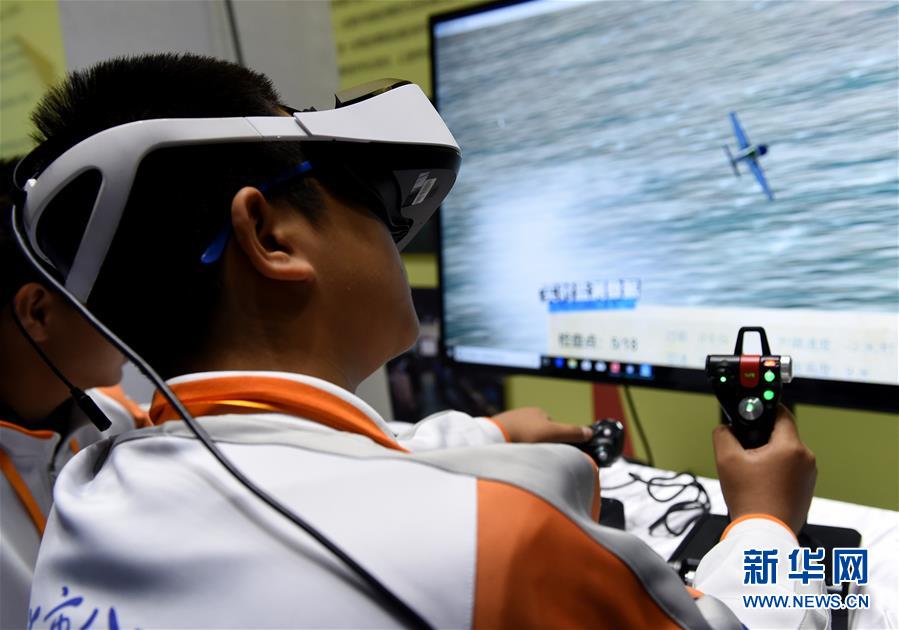 （習近平的小康故事·圖文互動）（5）“文明其精神，野蠻其體魄”——習近平同少年兒童的故事