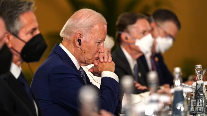 △參加會(huì)晤的美國(guó)總統(tǒng)拜登。(總臺(tái)國(guó)廣記者李晉拍攝)